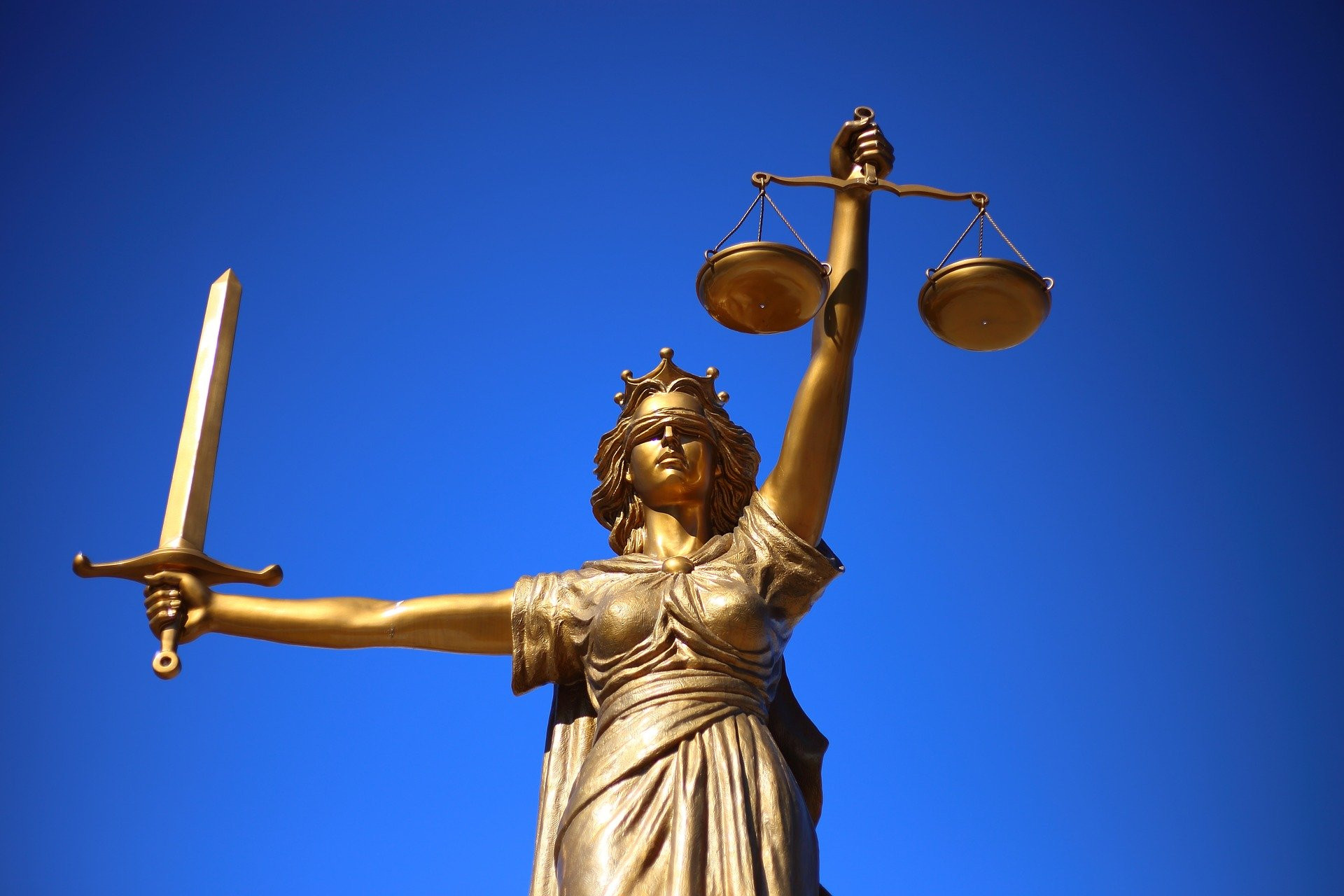 Décryptage : "L’État nous propose une justice à 167 vitesses"