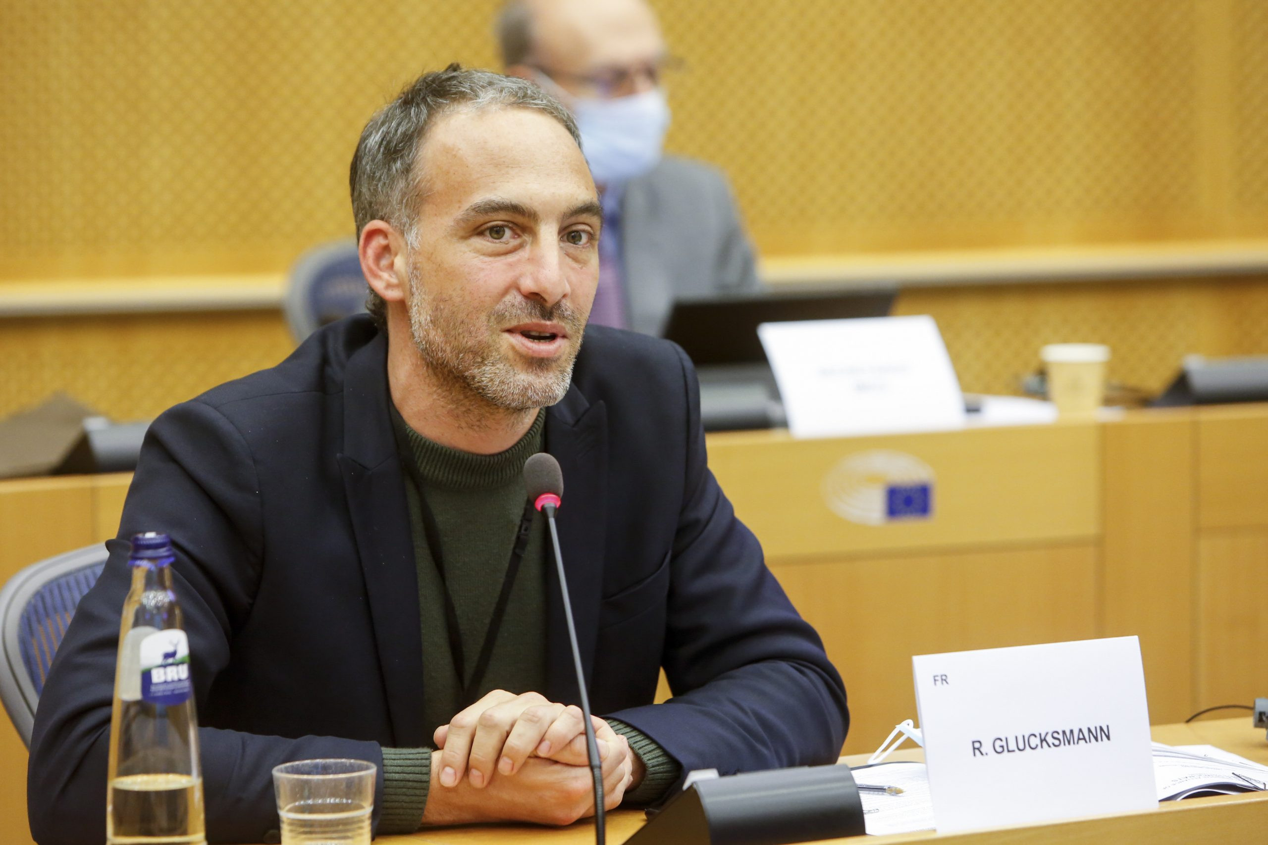 La lutte contre les ingérences étrangères dans l'UE en débat au Parlement européen