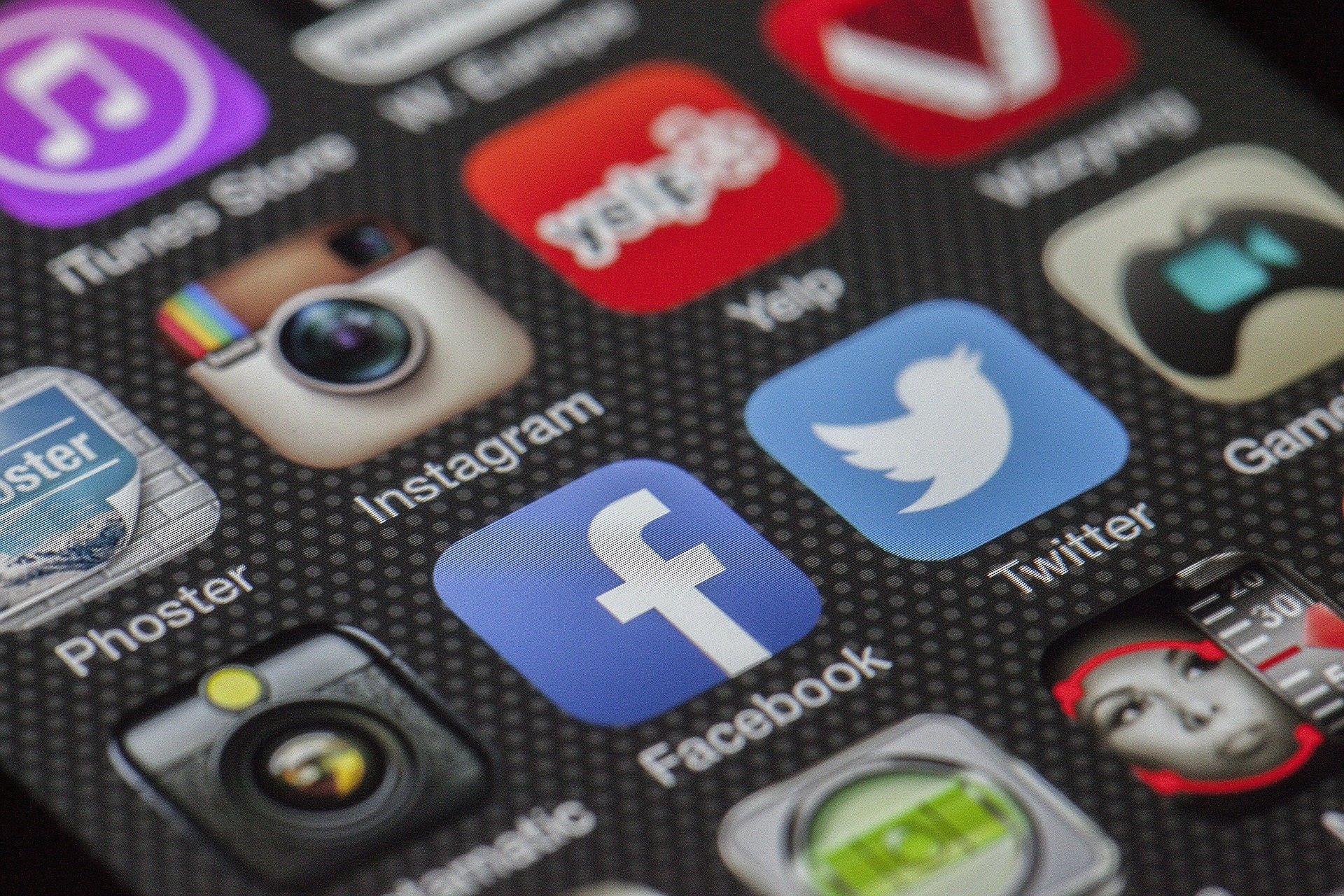  L'addiction aux réseaux sociaux et ses conséquences individuelles et sociales