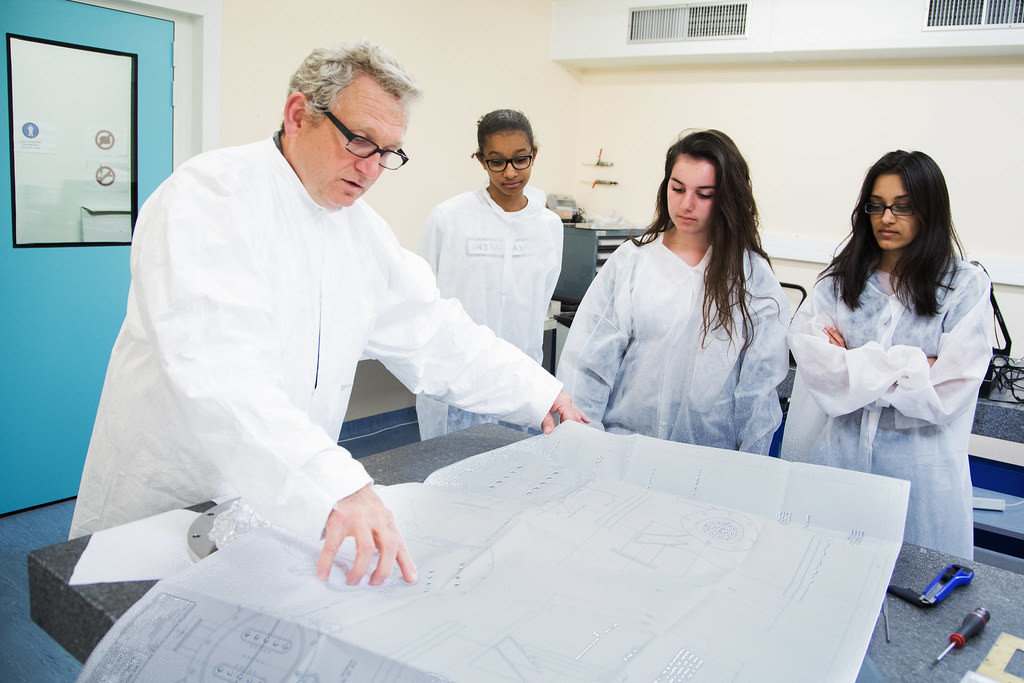 Monde du travail : en pleine pandémie, la Françallemagne met à l'honneur l'enseignement professionnel et l'alternance