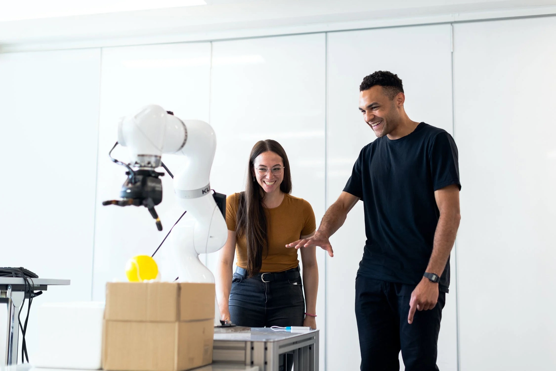 ROBOTICS LAB : UNE ECOLE POUR MIEUX COMPRENDRE LA ROBOTIQUE