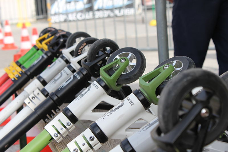 Trottinettes en libre-service: les deux roues de la discorde