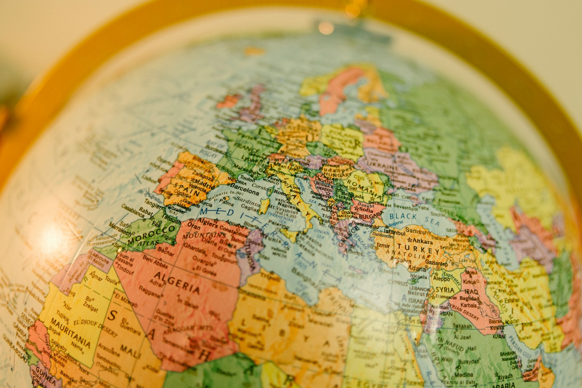 Pour enrayer sa soi-disant décadence, les États-Unis veulent « promouvoir la grandeur de l'Europe »