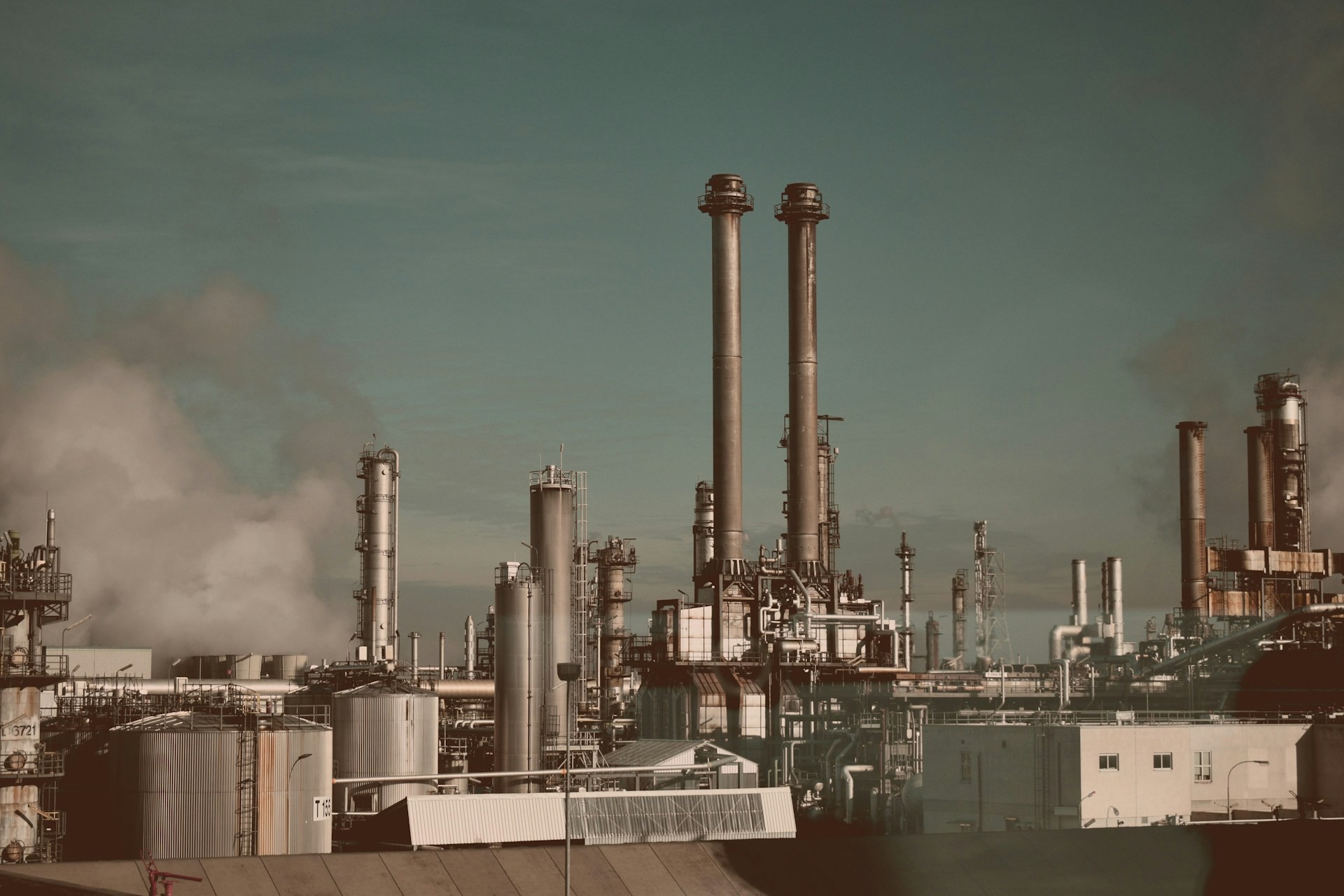 Drones ukrainiens, pétrole iraniens, géants de la tech américains: une semaine conflictuelle pour les européens